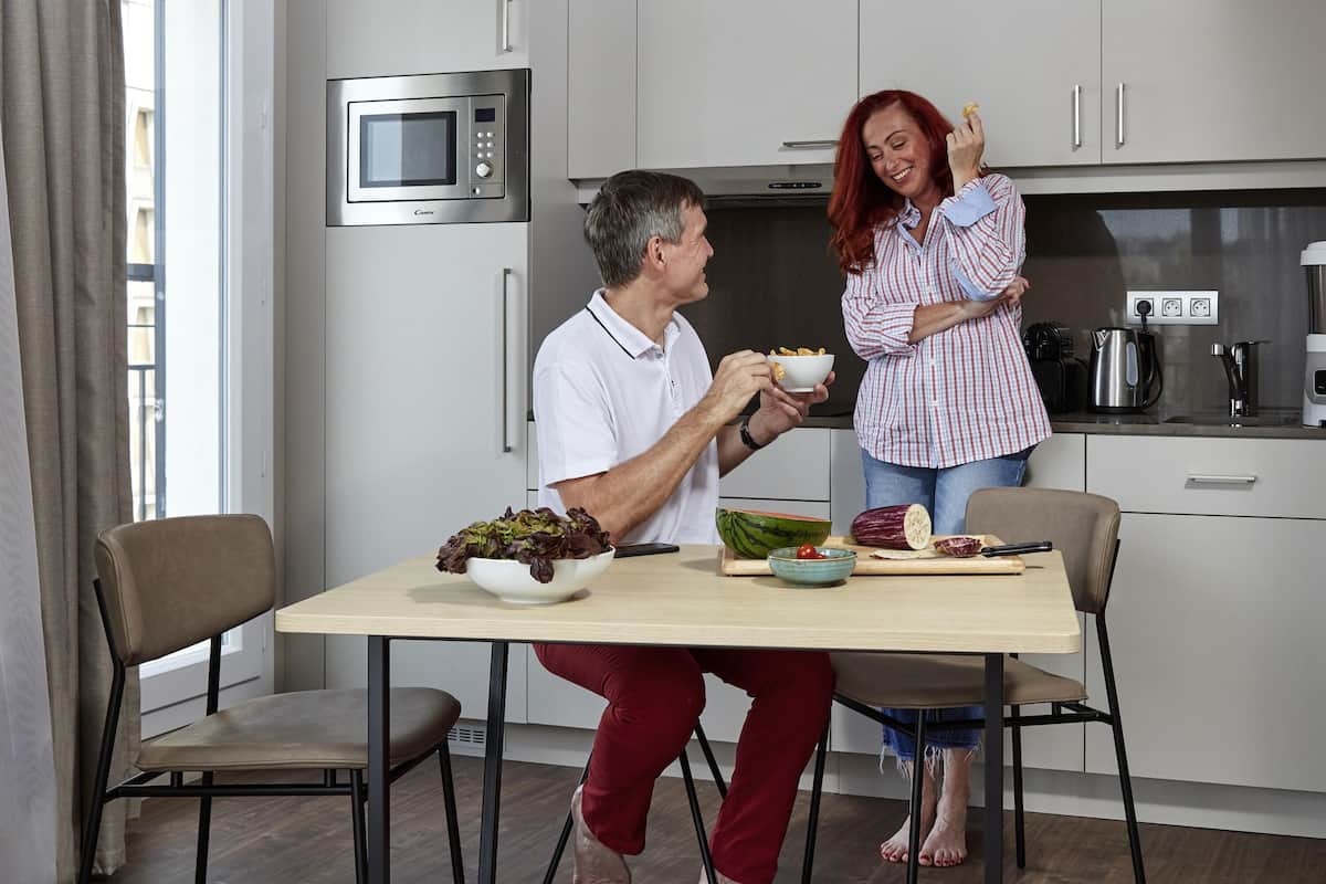 Bureau, chambres insonorisées, lits bébé (gratuits), Wi-Fi gratuit