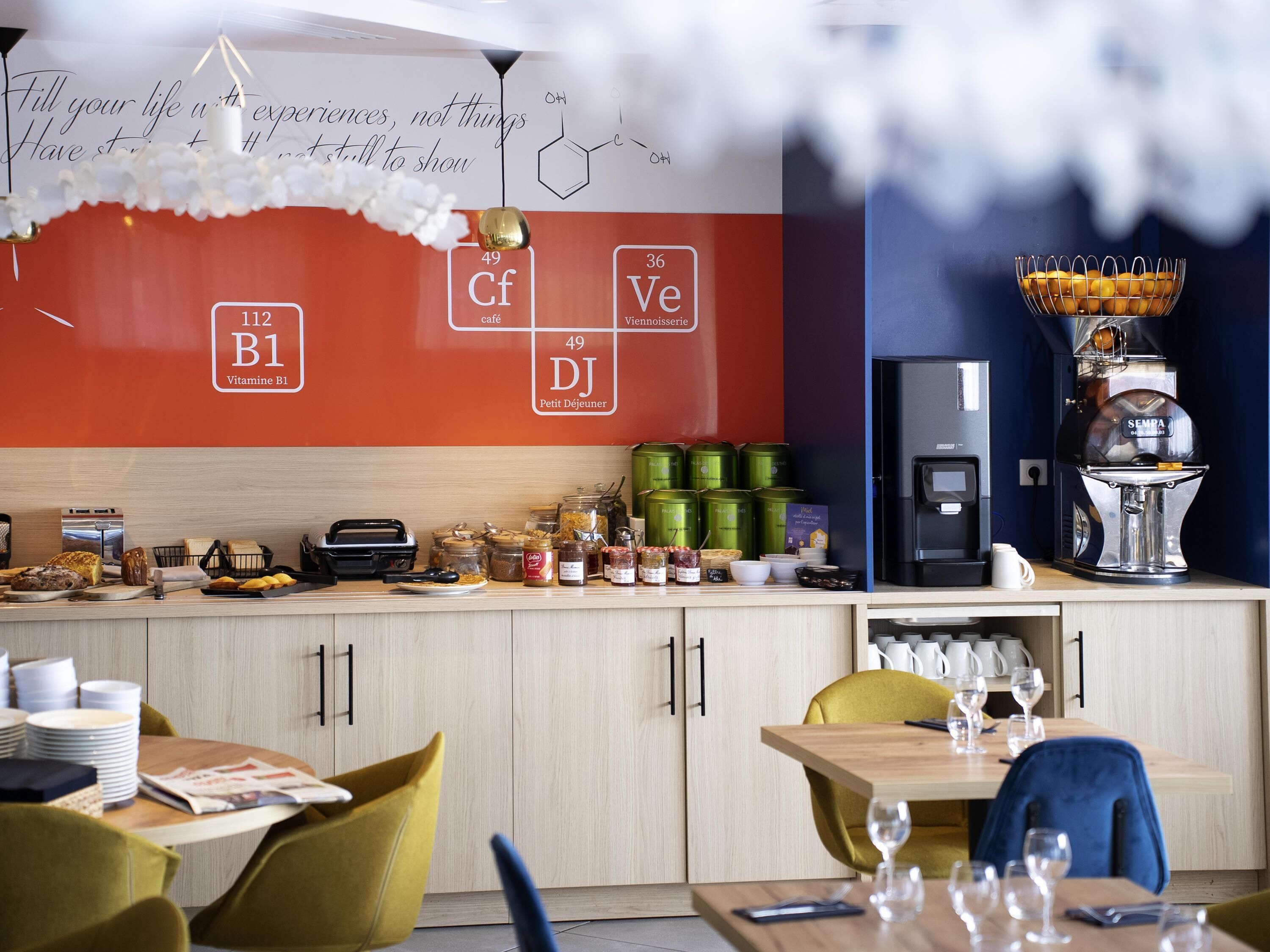 Free daily buffet breakfast 