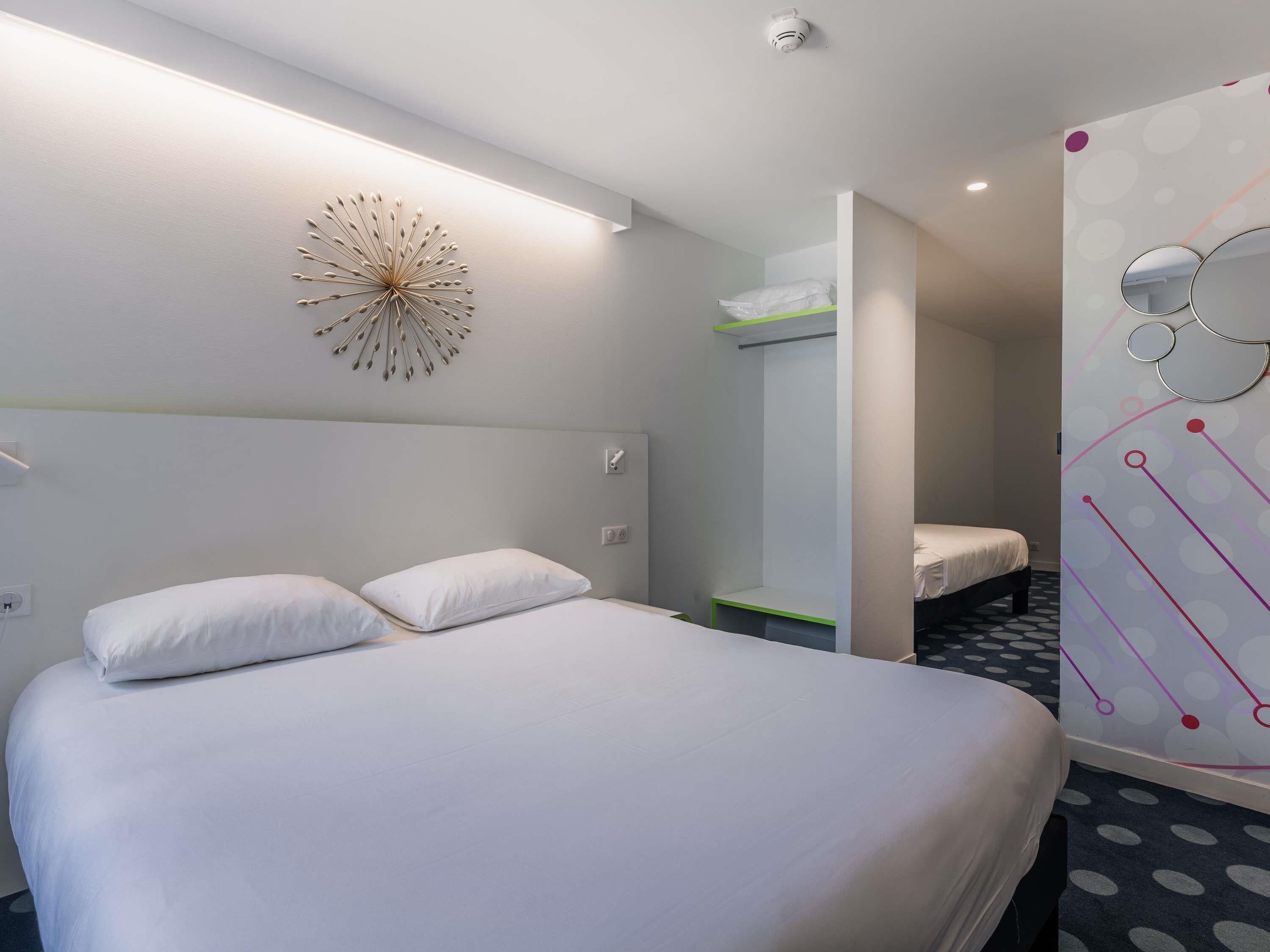 family suite | premium bedding, pillow-top beds, blackout curtains, soundproofing