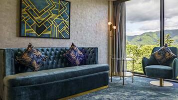 Laptopgeeigneter Arbeitsplatz, schallisolierte Zimmer