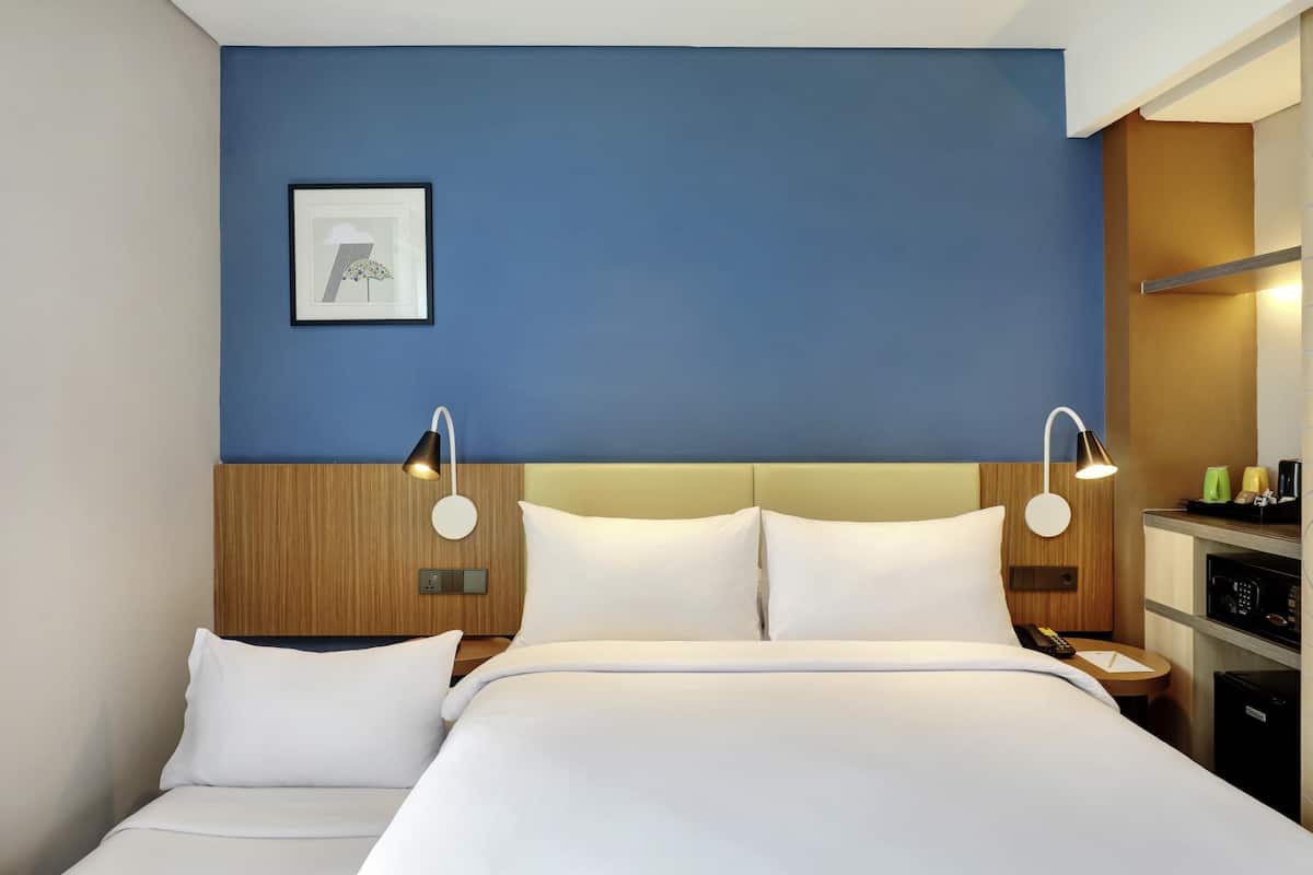 1 bedroom, desk, free WiFi, bed sheets