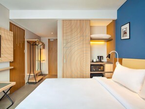 Kamer, 1 kingsize bed | 1 slaapkamer, een bureau, gratis wifi, beddengoed