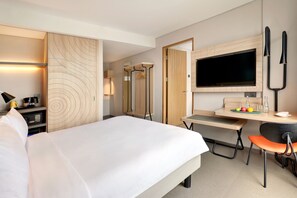 Desk, laptop workspace, free cribs/infant beds, free WiFi - ibis Styles Bogor Pajajaran (Bogor)