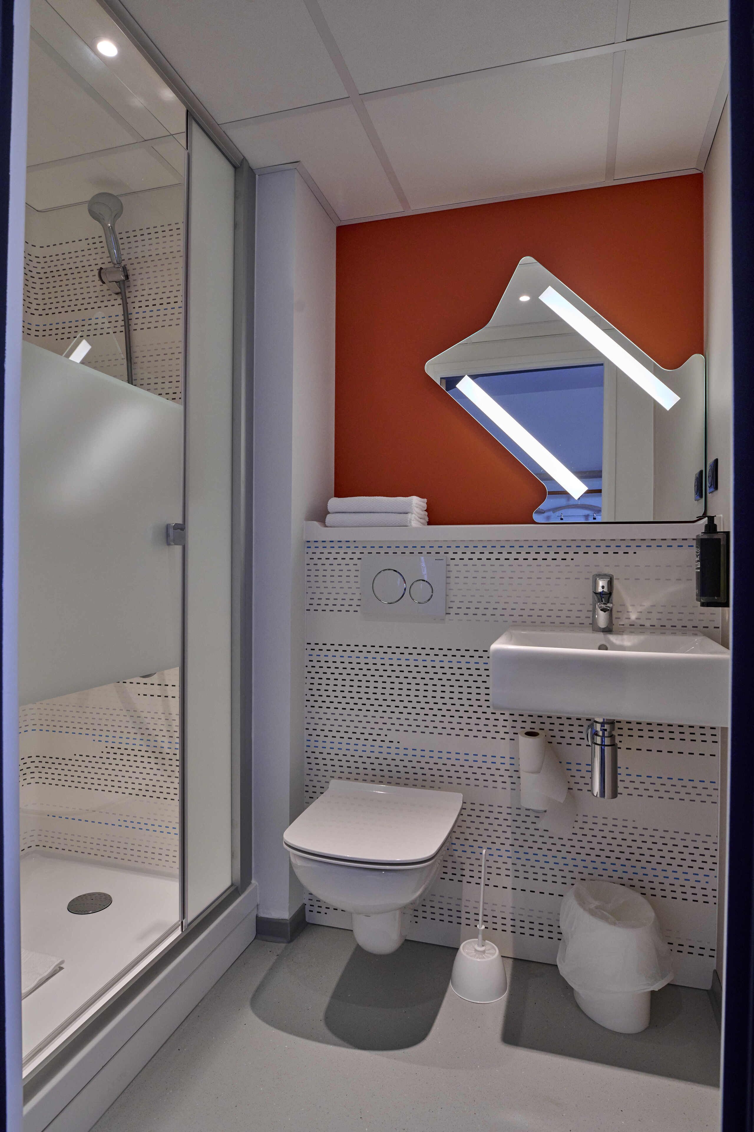 twin room, 2 single beds | bathroom | shower, towels