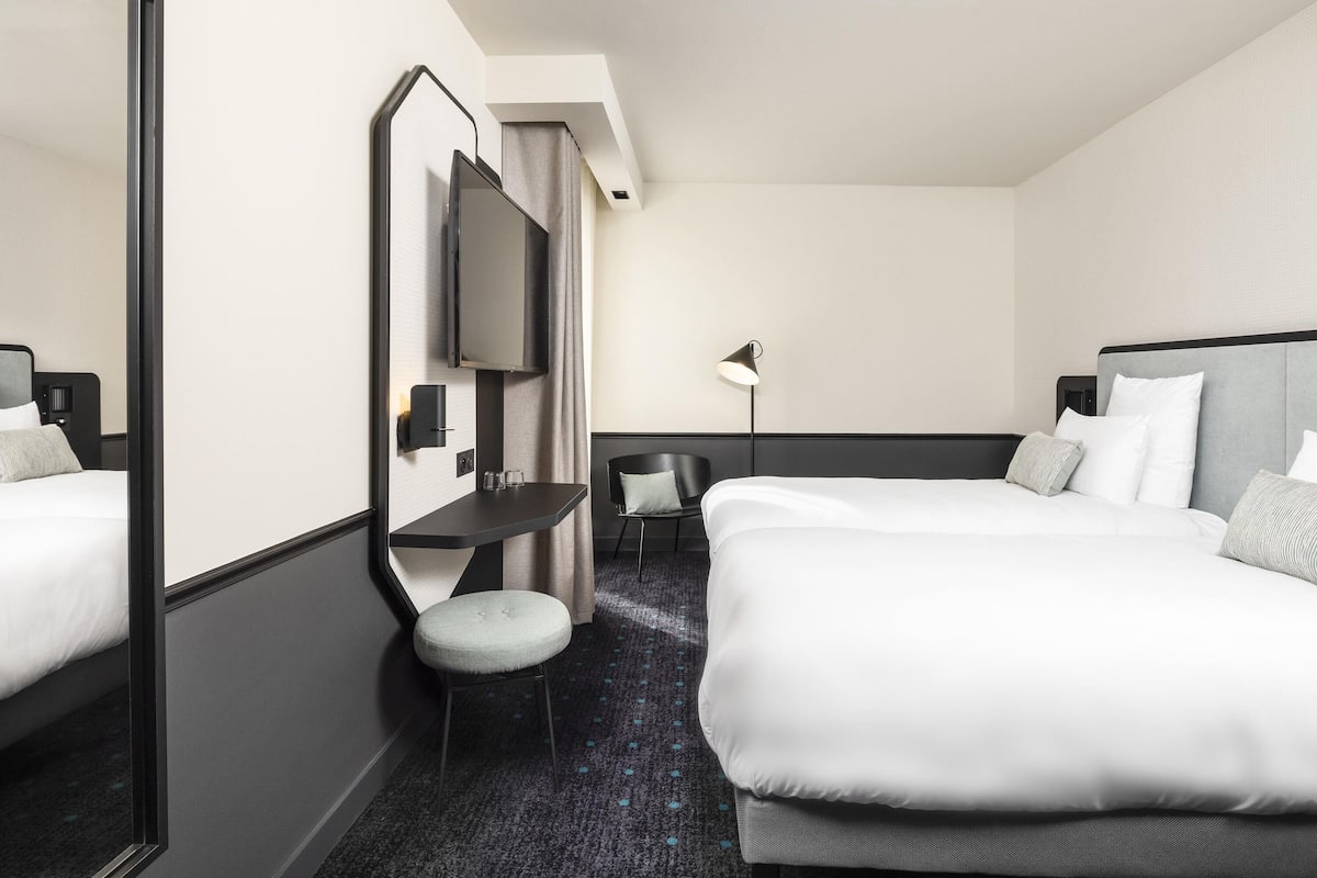 Premium bedding, pillowtop beds, in-room safe, individually decorated