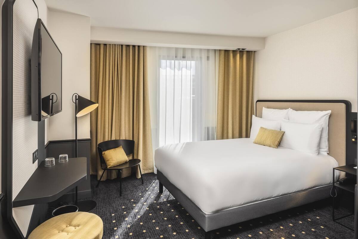 Classic Room, 1 Single Bed | Premium bedding, pillow-top beds, in-room safe, desk