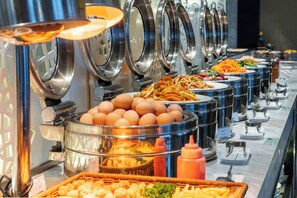 Buffet déjeuner servi en supplément