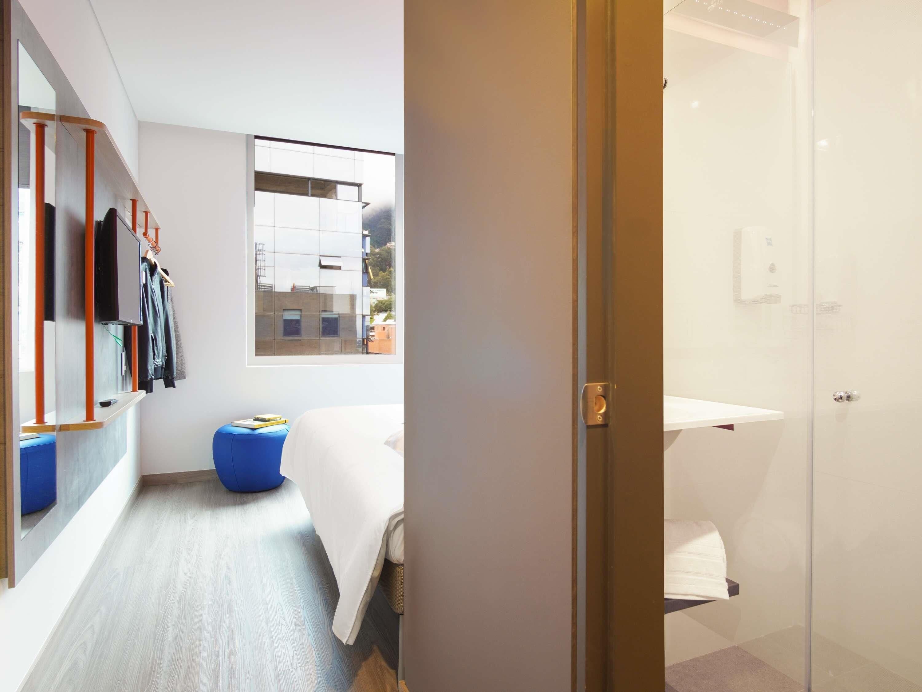 Desk, laptop workspace, free WiFi, bed sheets