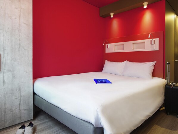 Habitación estándar, varias camas | Escritorio, espacio para trabajar con un portátil, wifi gratis