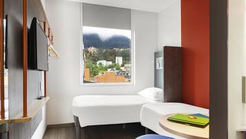 Habitación estándar, 2 camas individuales | Escritorio, espacio para trabajar con un portátil, wifi gratis