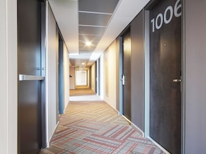 Habitación estándar, varias camas | Escritorio, espacio para trabajar con un portátil, wifi gratis