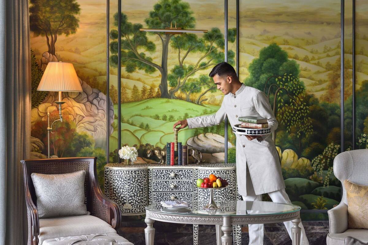 Raffles Presidential Suite | Egyptian cotton sheets, premium bedding, minibar, in-room safe
