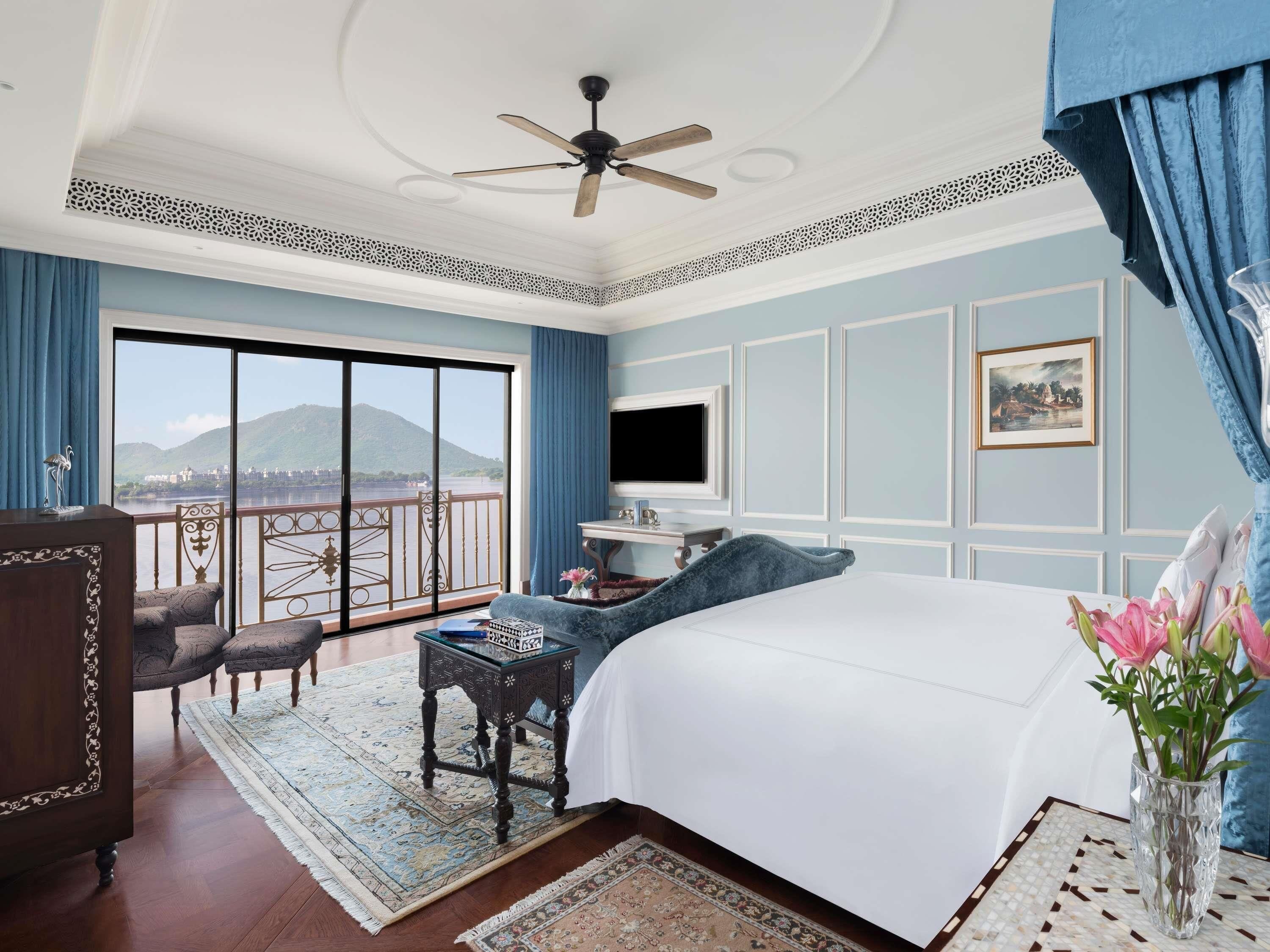 Lakeshore Signature, Non Island Room | Egyptian cotton sheets, premium bedding, minibar, in-room safe
