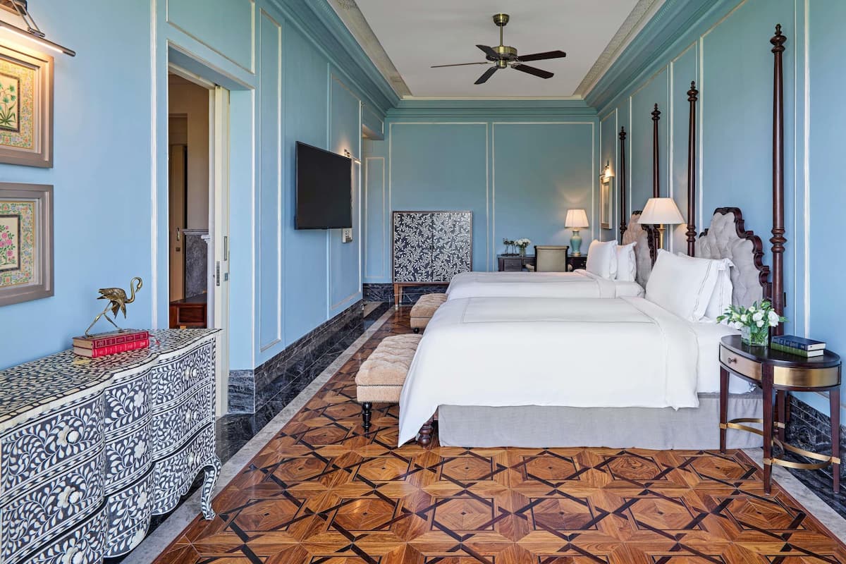 Flamingo Signature Room with Garden Twin Bed | Egyptian cotton sheets, premium bedding, minibar, in-room safe