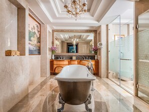 Raffles Lakeshore Manor, Non Island Suite | 1 bedroom, Egyptian cotton sheets, premium bedding, minibar