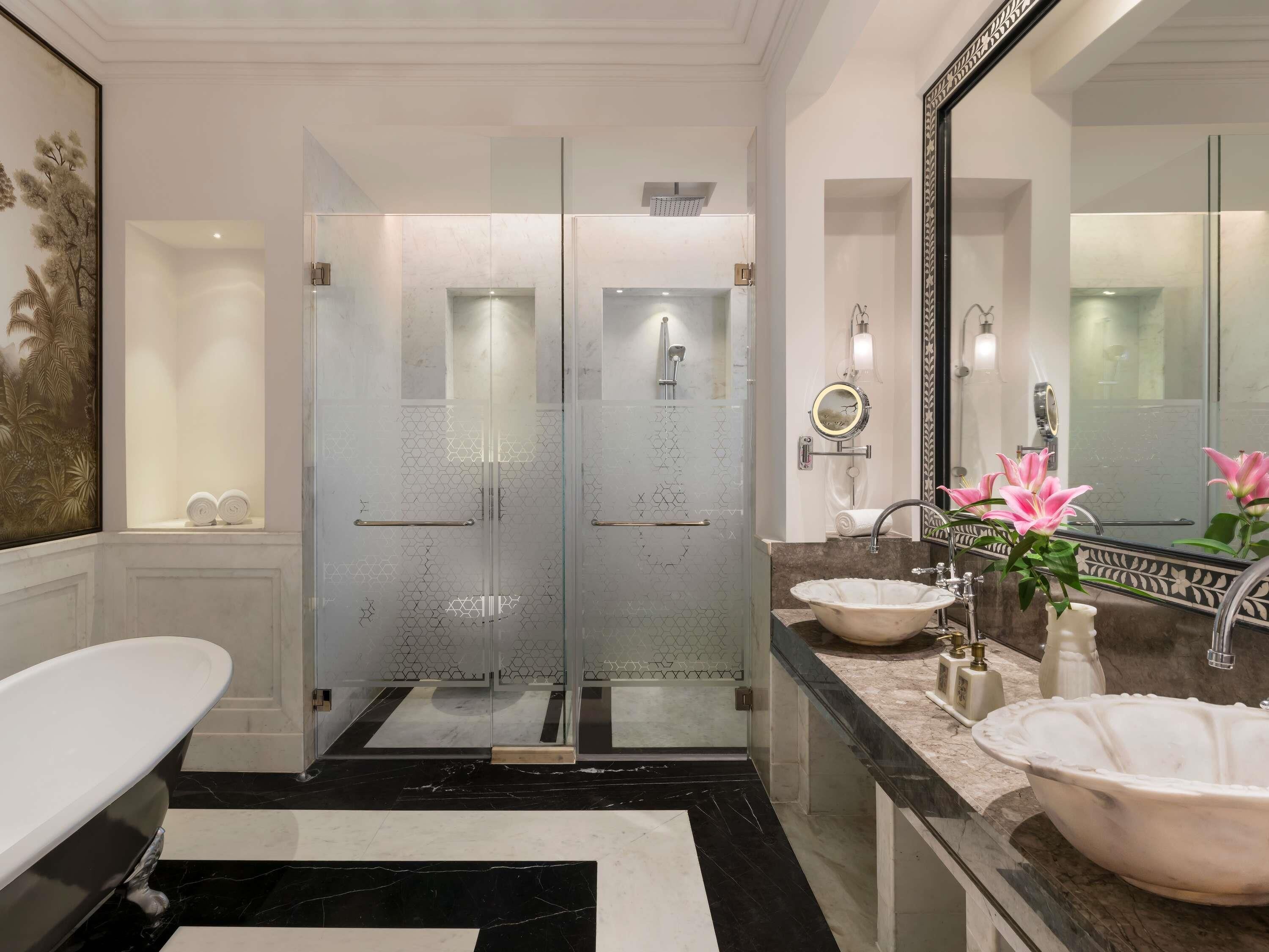 Egyptian cotton sheets, premium bedding, minibar, in-room safe