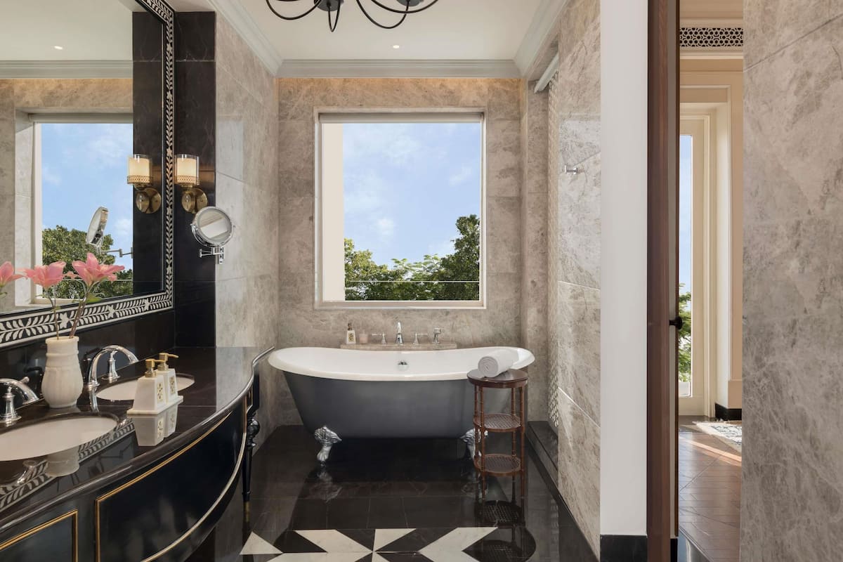 Egyptian cotton sheets, premium bedding, minibar, in-room safe