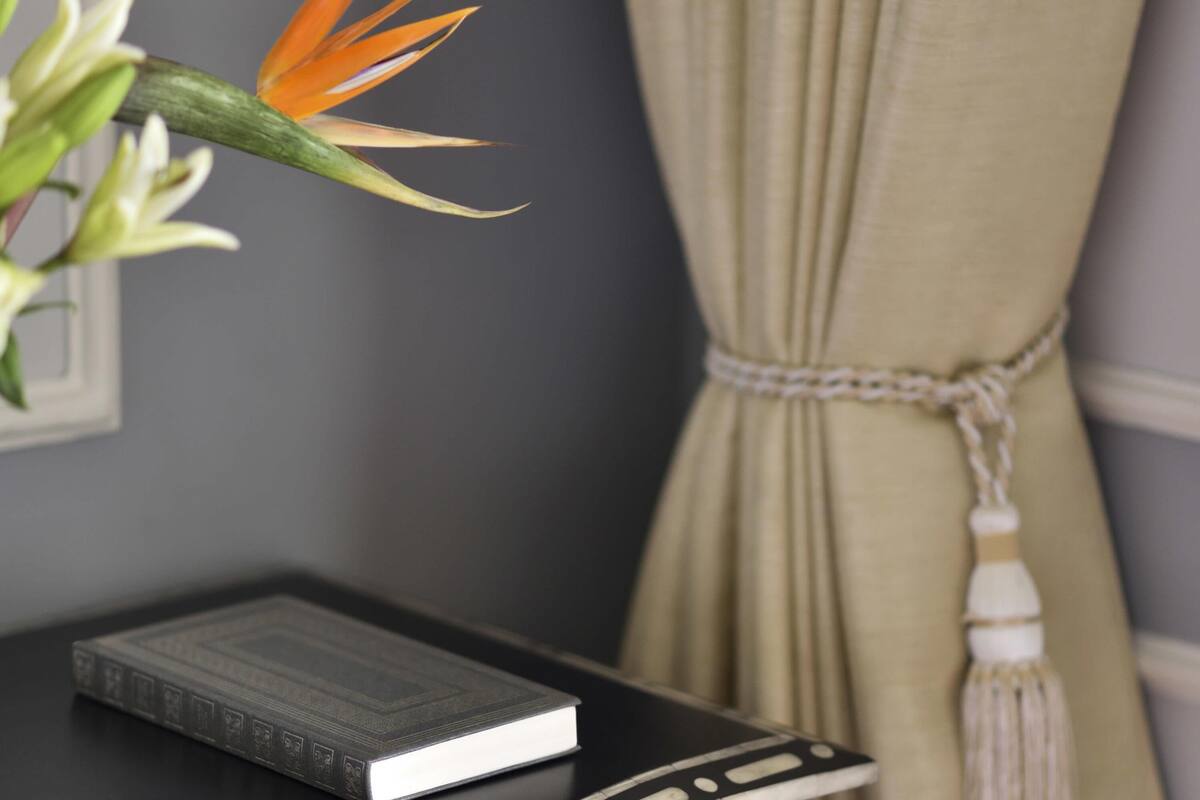 Flamingo Signature Room with Garden King Bed | Egyptian cotton sheets, premium bedding, minibar, in-room safe