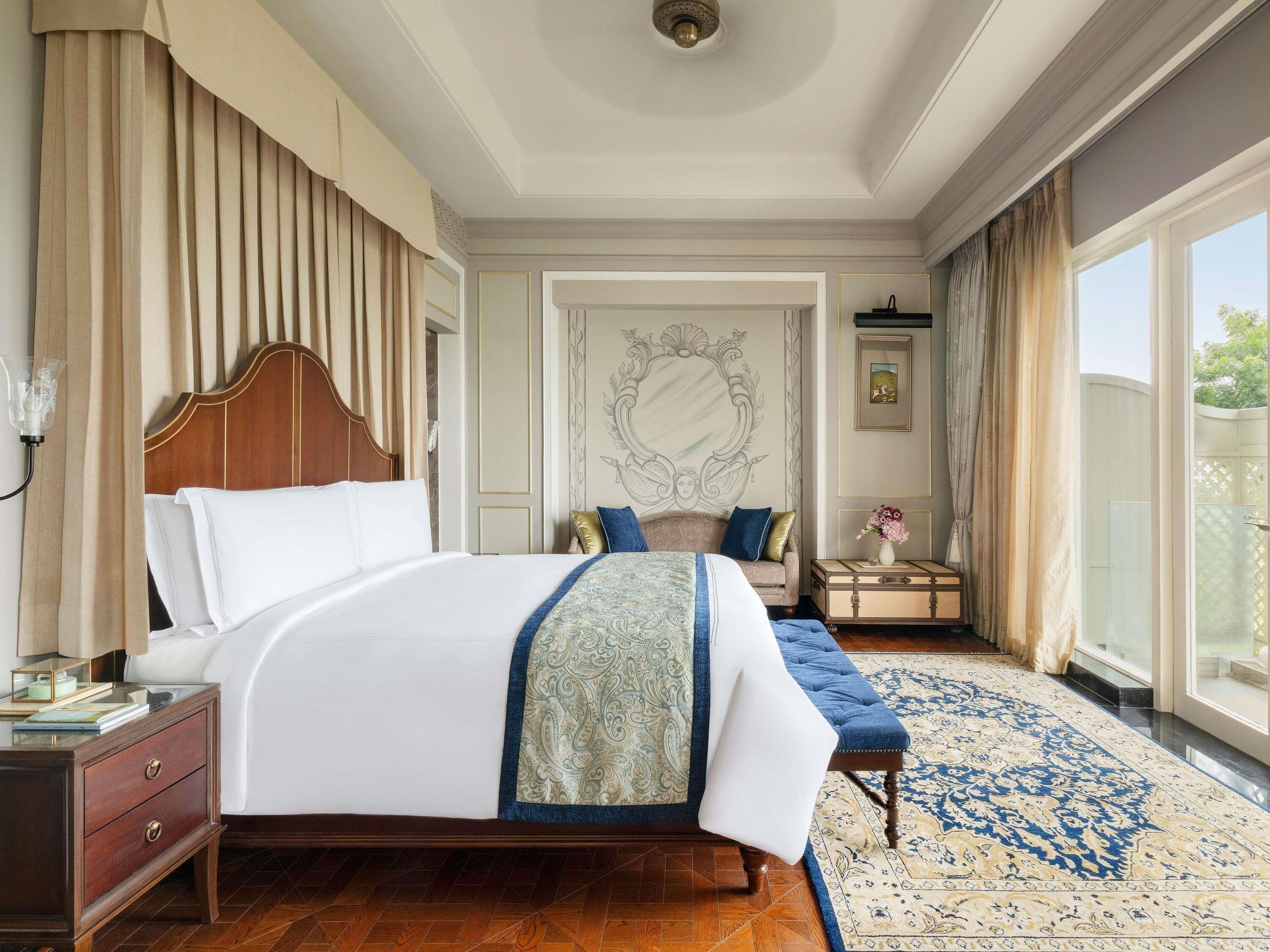 Sábanas de algodón egipcio, ropa de cama de alta calidad y minibar 