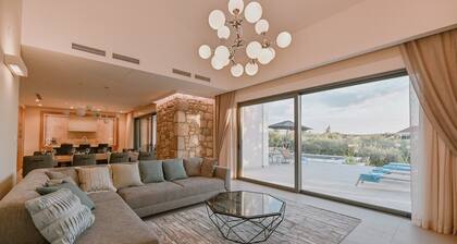 Gorgeous Villa Luana with wellness and pool