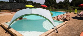 Le Pressoir @ Le Prielle New 3 bedroom gite in the Madiran, vines shared pool