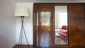 1 室のベッドルーム、WiFi (無料)、ベッドシーツ