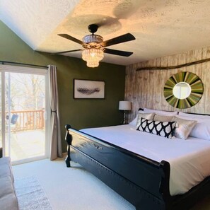 2 bedrooms, iron/ironing board, travel crib, free WiFi