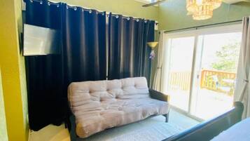 2 Schlafzimmer, Bügeleisen/Bügelbrett, Reisekinderbett, kostenloses WLAN