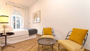 2 slaapkamers, een strijkplank/strijkijzer, wifi, beddengoed