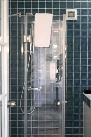 Bathroom - Adega do Farol - Adegas do Pico (Prainha)