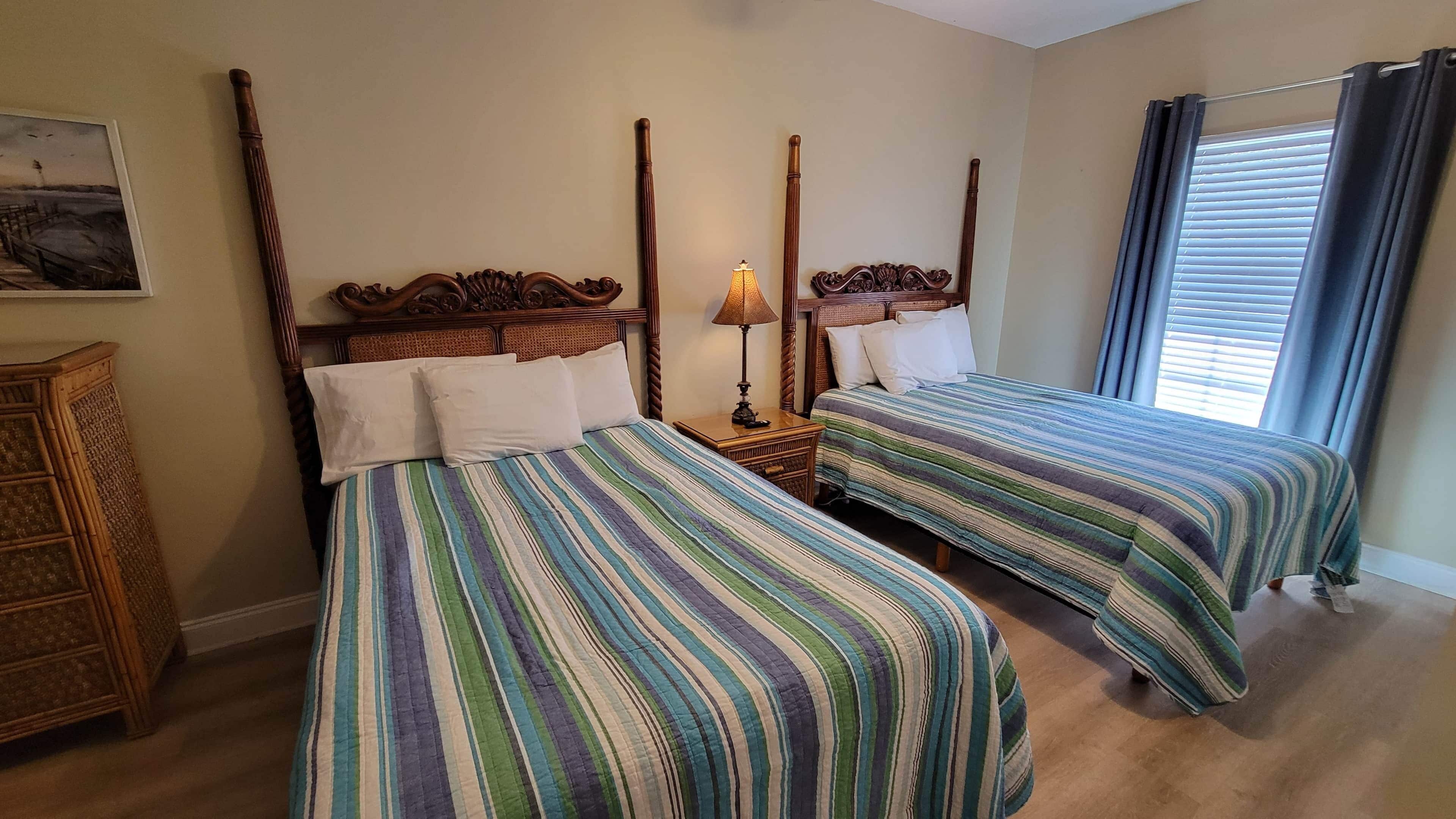 6 chambres, fer et planche à repasser, Wi-Fi, draps fournis
