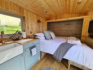 1 chambre, accès au Wi-Fi (inclus), literie fournie