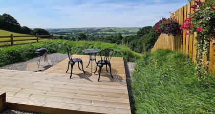 Peak District Shepherds Hut with incredible views