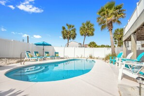 Beheizter Pool