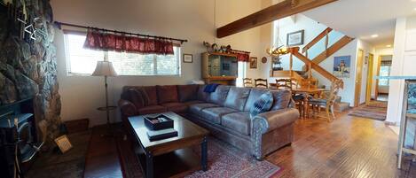 Télévision, cheminée