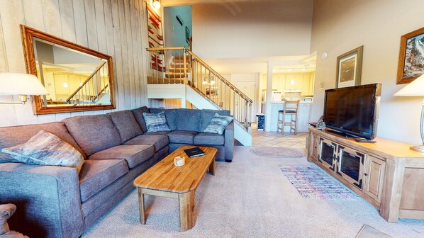 TV, fireplace, DVD player