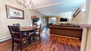 TV, fireplace, DVD player, stereo - Summit 49 Upgraded Corner Unit, Walk to Eagle Lodge by RedAwning (Mammoth Lakes)