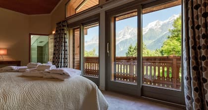 Chalet Birdie: elegant and spacious property in Les Houches