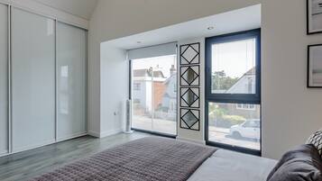 3 habitaciones, wifi gratis y ropa de cama