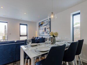 Dining - 3 bedroom accommodation in Whitstable (Whitstable)