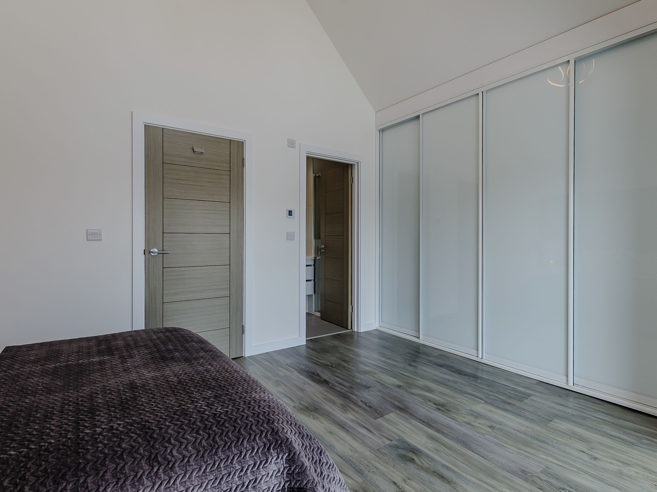 3 quartos, Wi-Fi de cortesia, roupa de cama