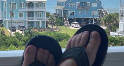 NEW Beautiful Custom Build Beach Home. Oceanview Private Heated Pool