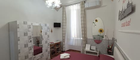 1 habitación, tabla de planchar con plancha, wifi gratis y ropa de cama
