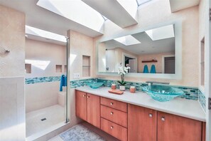 Condo (South Seas Lands End 1637) | Banheiro