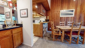 Dining - Val DIsere 3 Cozy Condo, Just A Short Walk To The Village by RedAwning (Mammoth Lakes)