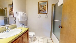 Shower, hair dryer, towels - Val DIsere 3 Cozy Condo, Just A Short Walk To The Village by RedAwning (Mammoth Lakes)