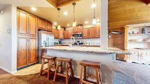 Fridge, microwave, oven, dishwasher - Bridges Townhome 7 Gorgeous Mountain Views, Private Jacuzzi, Steps to Eagle Lodge by RedAwning (Mammoth Lakes)