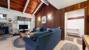 TV, fireplace, DVD player