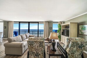 Smart TV - FREE Beach Service, Golf & Tickets Each Day of Your Stay! Seachase E801 (Panama City Beach)