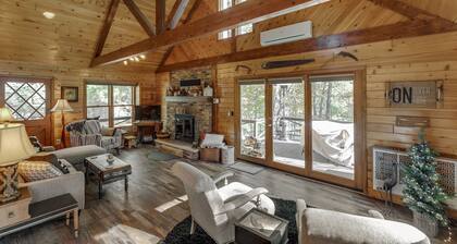 Secluded cabin on Pine River